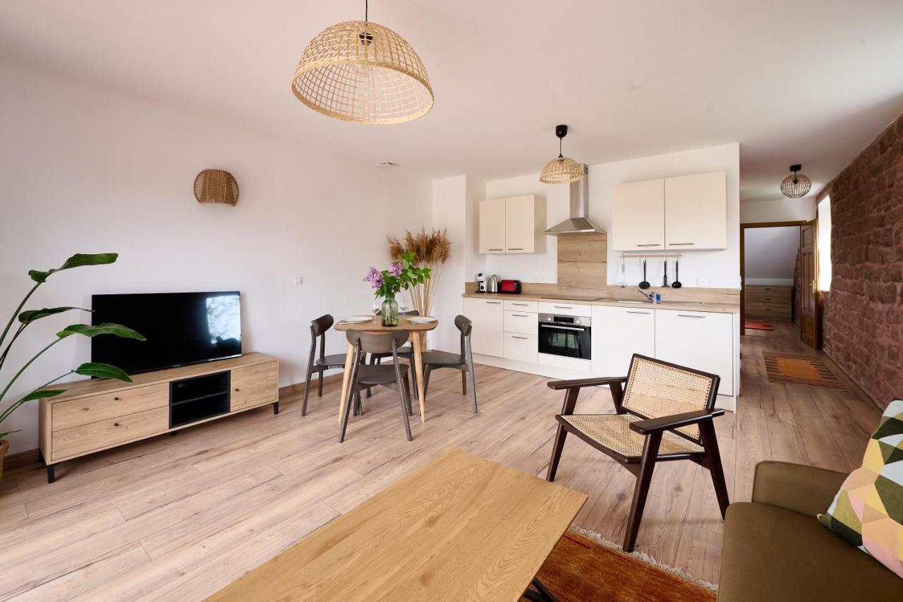 Apartamento Le Noyer - Appt Avec Terrasse Et Jardin Partage Puberg Exterior foto